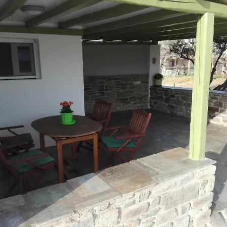 Feriehus To Mikro Spiti Sto Livadi Krotiri